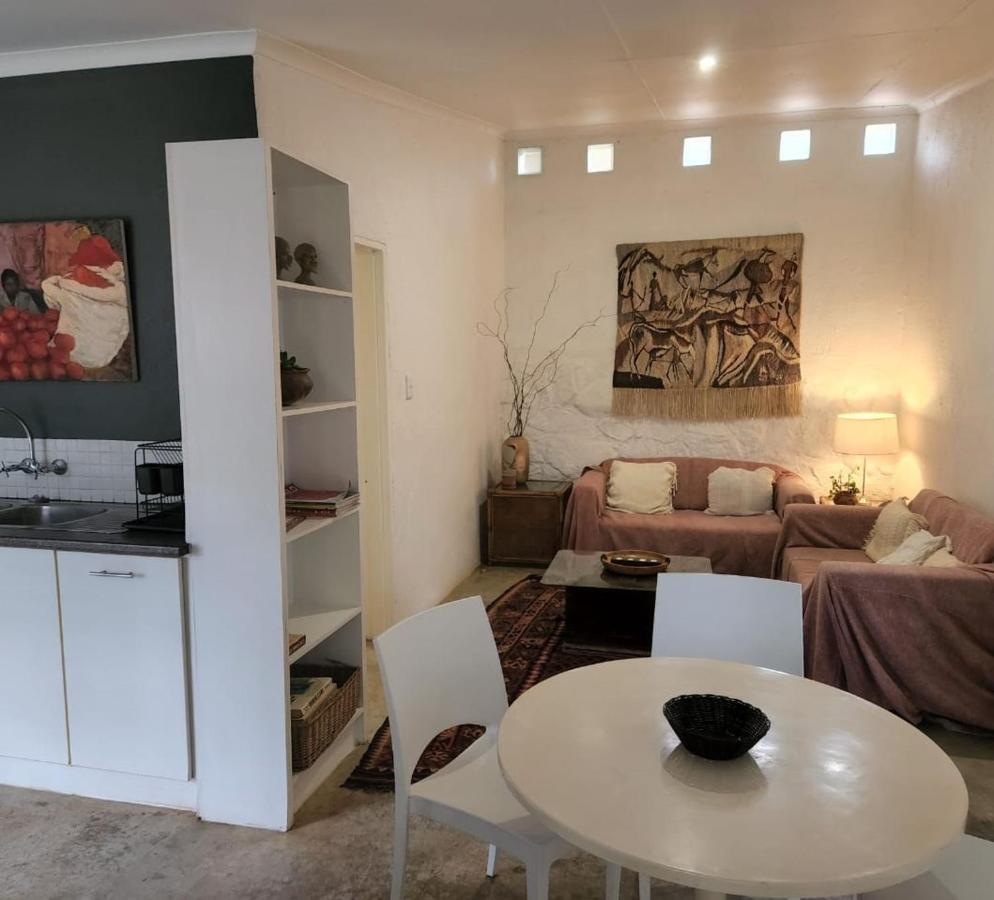 The Bardolino Artists Retreat Guest House Mbombela Luaran gambar
