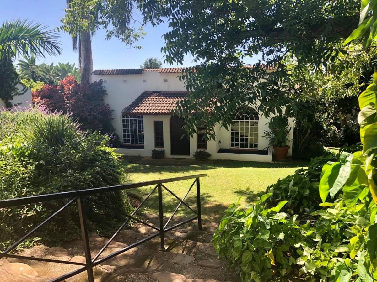 The Bardolino Artists Retreat Guest House Mbombela Luaran gambar