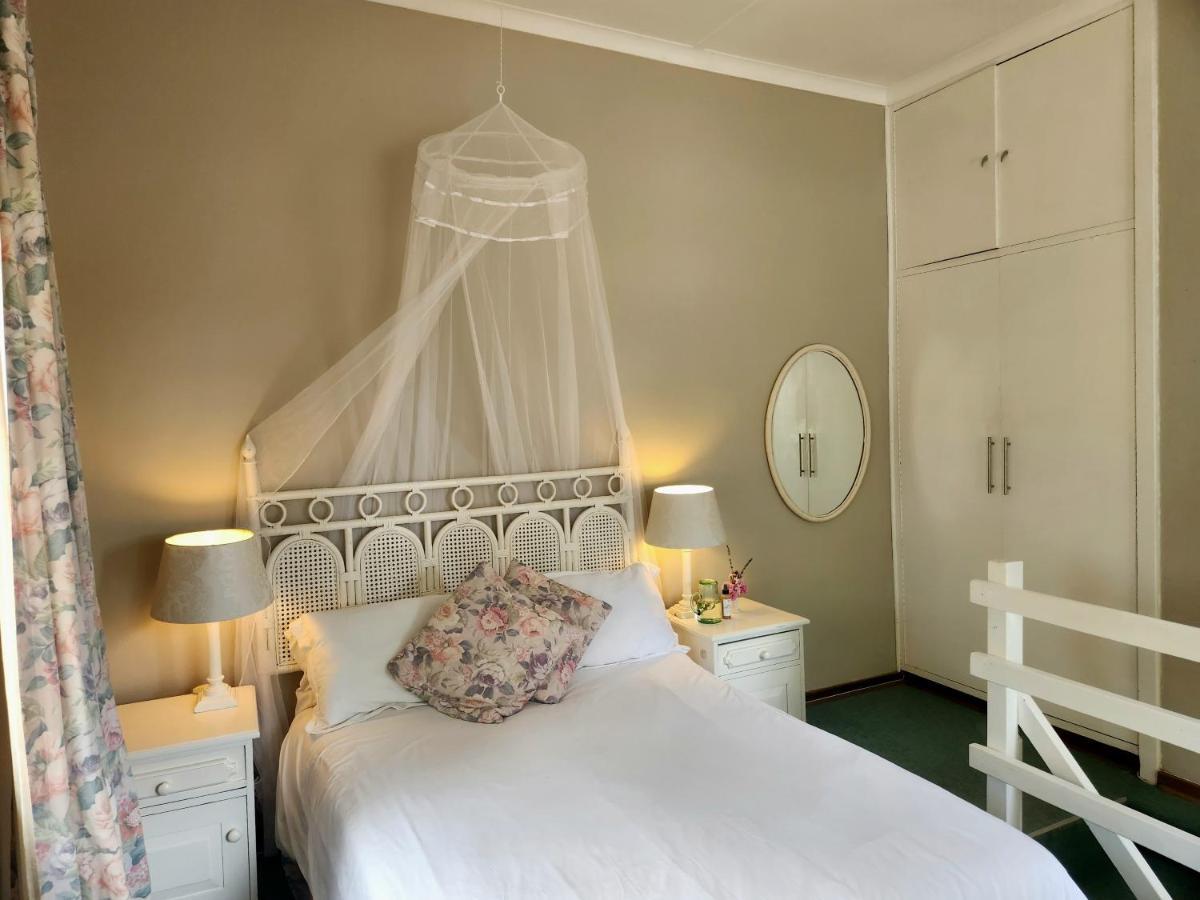 The Bardolino Artists Retreat Guest House Mbombela Luaran gambar